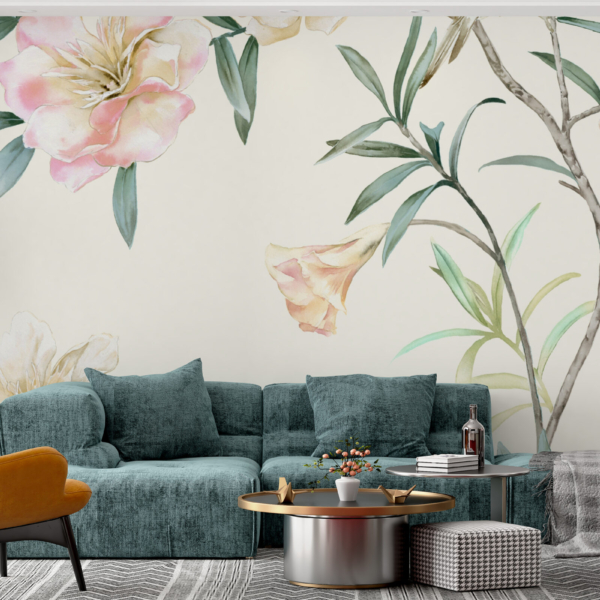 Cvijeće na zidnom zidu sa svijetlom pozadinom