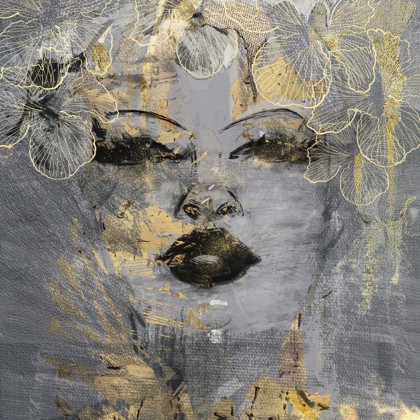 Zidni mural Zlatna djevojka u cvijeću